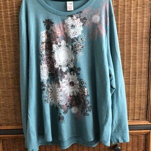 NWOT. Terra & Sky Tunic